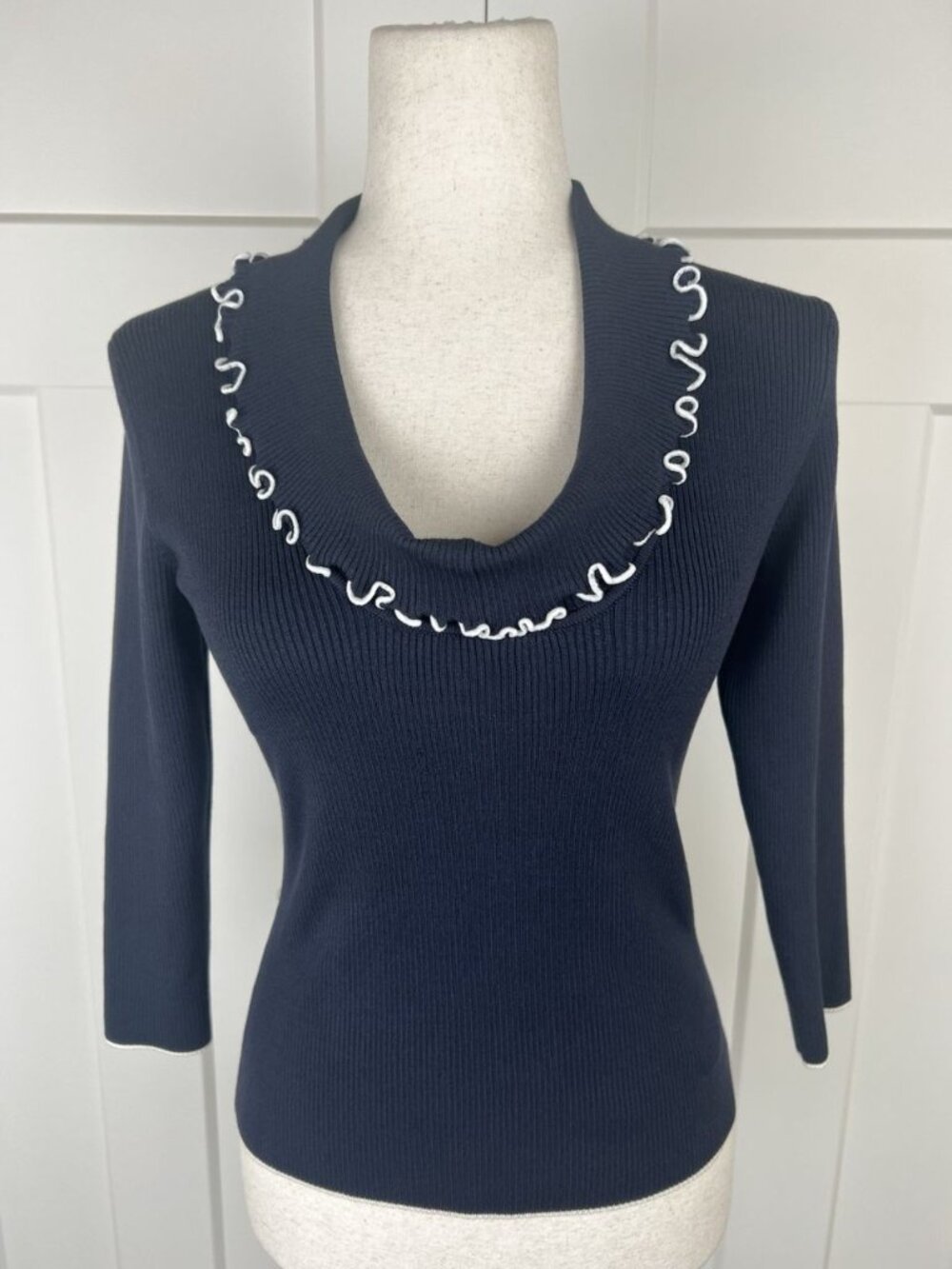 Vintage Cache Navy Silk Blend Rib Knit Cowl Neck Top Contrast Trim M - Picture 2 of 9